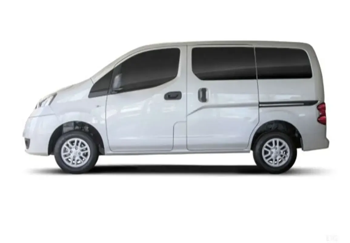 Usado Nissan NV200 Comfort 90 CV (66 kW) 2015 Negro Monovolumen