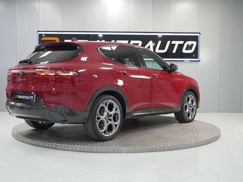 Usado Alfa Romeo Tonale Edizione Speciale 130 CV (95 kW) 2022 Rojo SUV