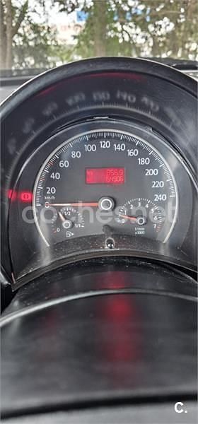 Usado VW New Beetle 102 CV (75 kW) 2008 Negro Utilitario