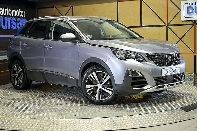 Usado Peugeot 3008 Allure 131 CV (96 kW) 2020 Gris SUV