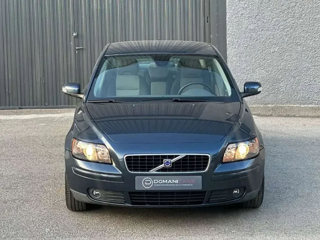 Usado Volvo S40 Momentum 125 CV (91 kW) 2007 Azul Berlina