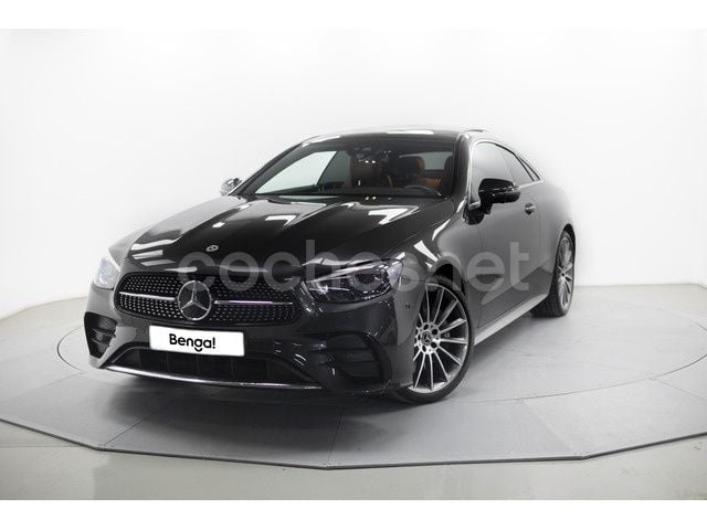 Gris / plata Usado 2021 Mercedes E350 Coupe | 52.900 € (Caro) - Imagen 1/4