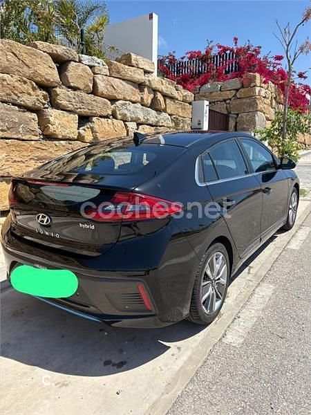 Usado Hyundai Ioniq 141 CV (103 kW) 2017 Negro Utilitario