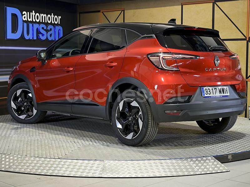 Usado Renault Captur Techno 140 CV (102 kW) 2024 Rojo SUV