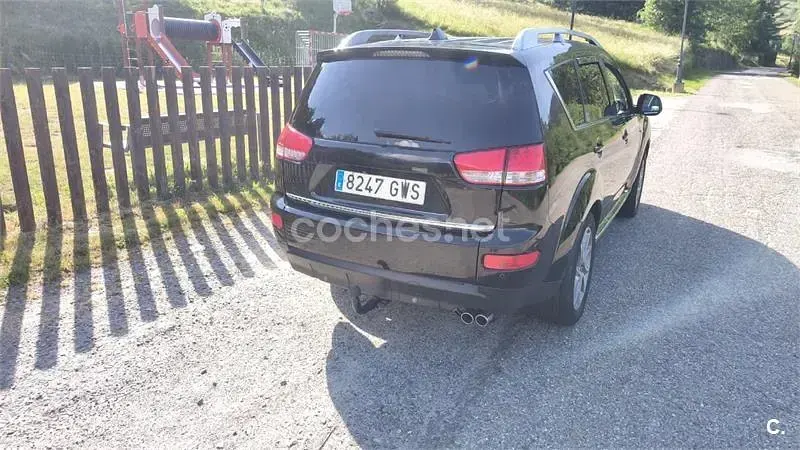 Usado Citroën C-Crosser Exclusive 156 CV (114 kW) 2010 Negro SUV