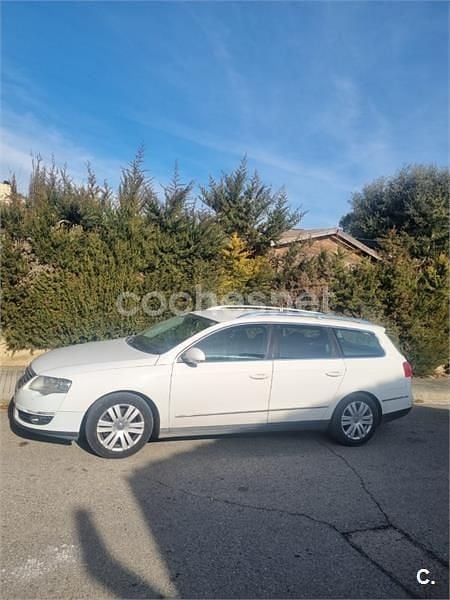 Blanco Usado 2008 VW Passat Advance Familiar | 3800 € (Un poco caro) - Imagen 1/4