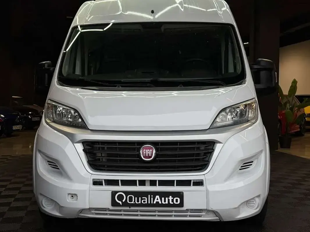 Usado Fiat Ducato 150 CV (110 kW) 2018 Blanco Van