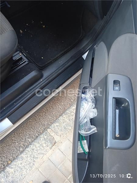 Gris / plata Usado 2007 Seat Alhambra Stylance Monovolumen | 5000 € (Precio justo) - Imagen 1/4
