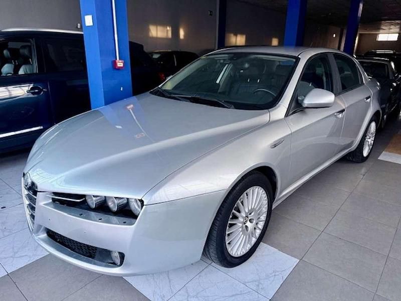Gris / plata Usado 2009 Alfa Romeo 159 Berlina | 4990 € (Precio justo) - Imagen 1/4
