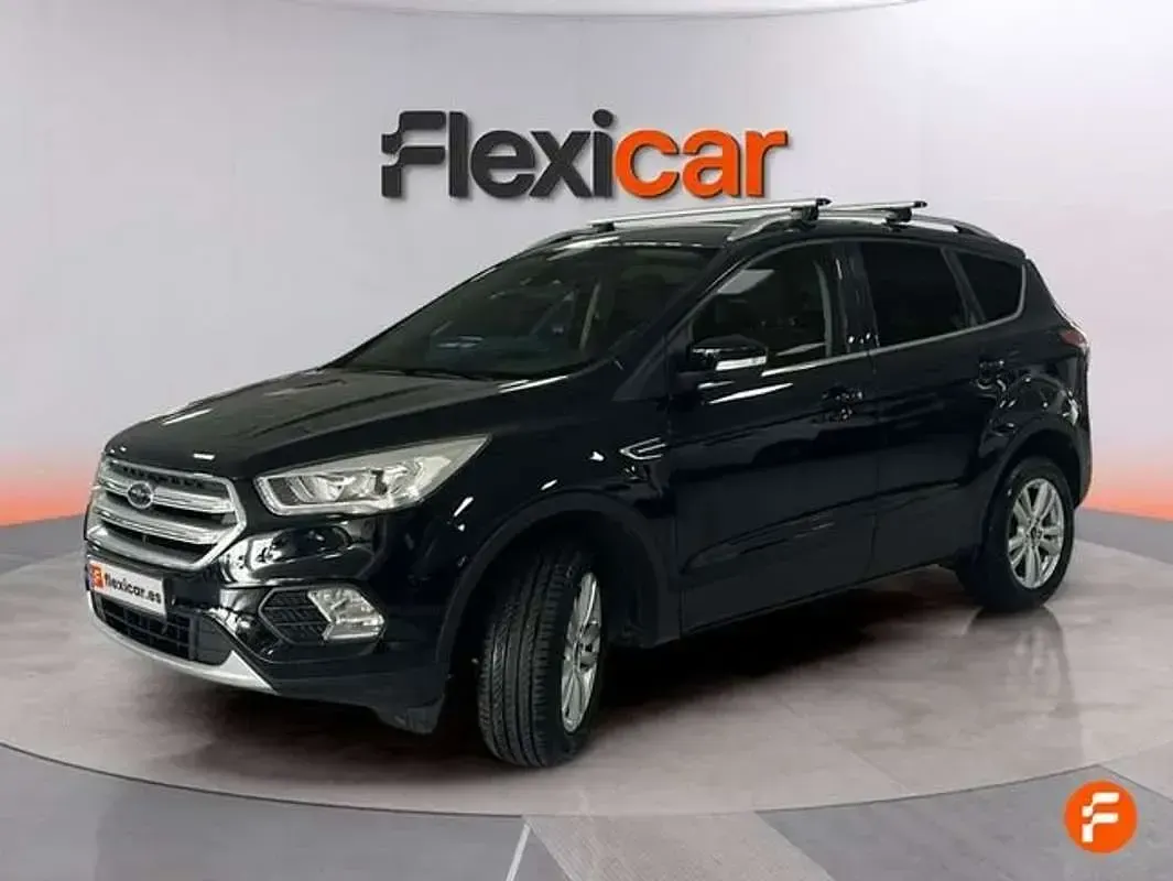 Usado Ford Kuga ST-Line 150 CV (110 kW) 2019 Negro SUV