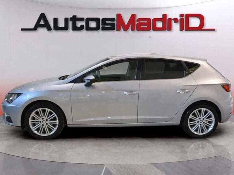 Usado Seat Leon XCELLENCE 131 CV (96 kW) 2020 Plateado Utilitario