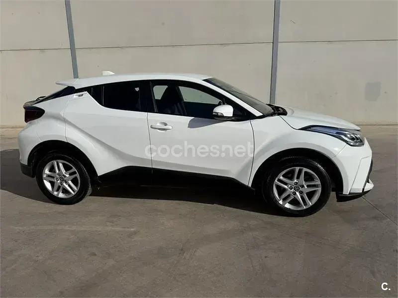 Usado Toyota C-HR Advance 122 CV (89 kW) 2021 Blanco SUV