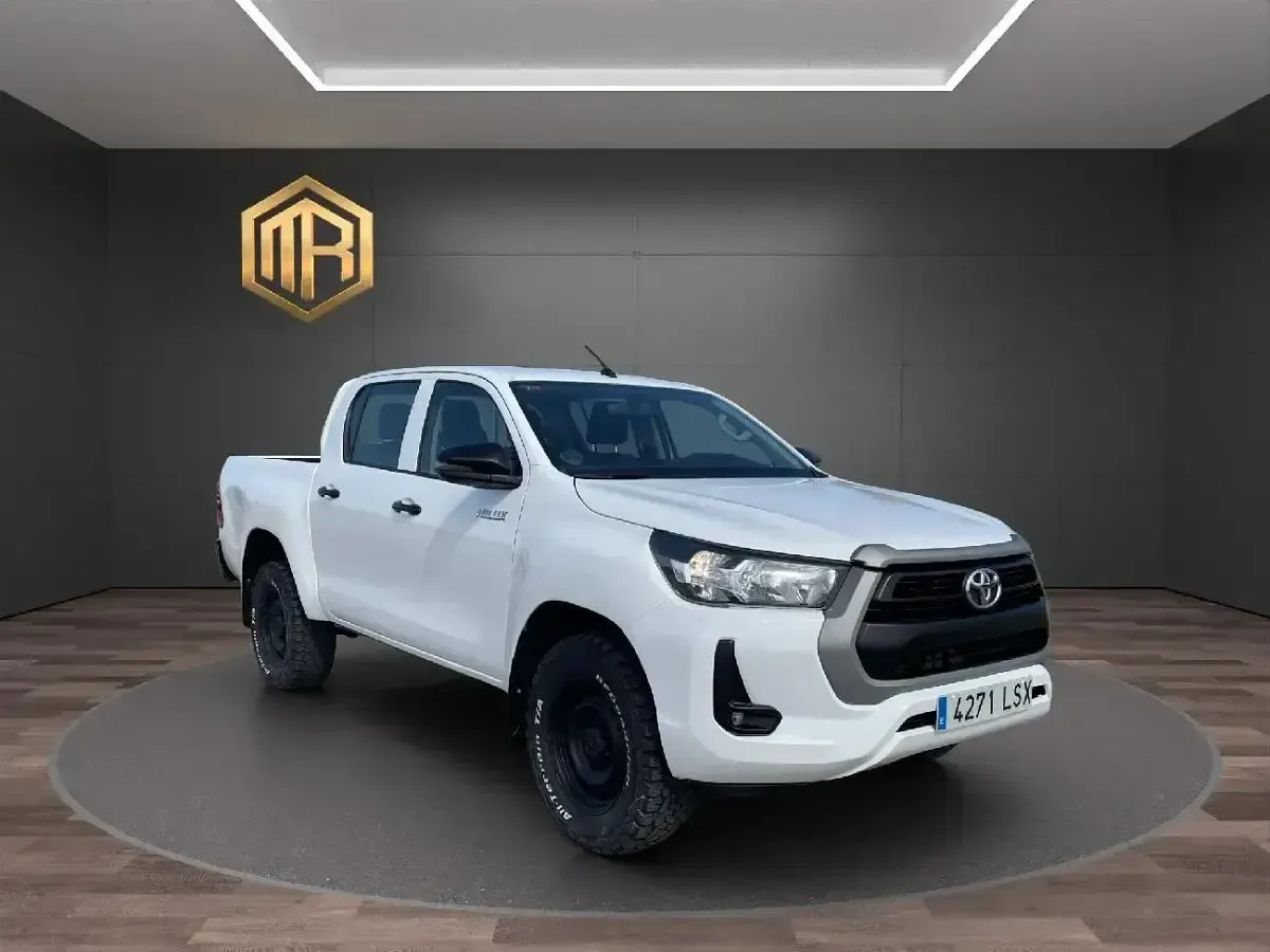 Usado Toyota HiLux 150 CV (110 kW) 2021 Blanco Pickup/Camioneta
