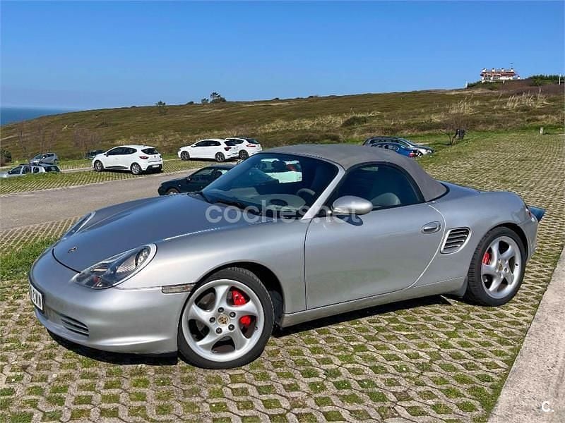 Usado Porsche Boxster 228 CV (167 kW) 2004 Gris / plata Descapotable