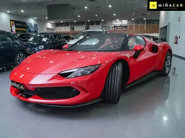Usado Ferrari 296 830 CV (610 kW) 2025 Rojo Coupe