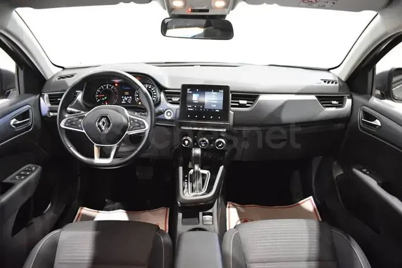 Usado Renault Arkana Business 140 CV (102 kW) 2023 Gris SUV