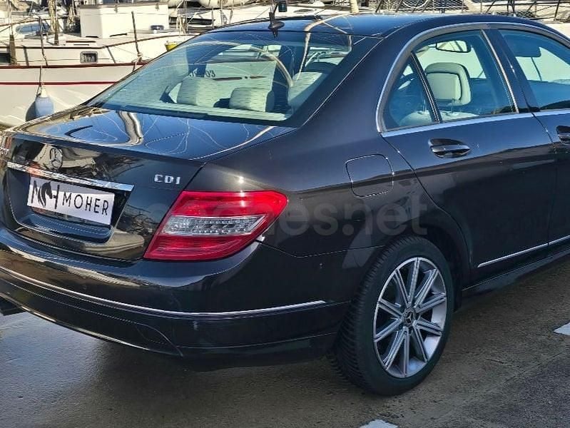 Usado Mercedes C220 Avantgarde 170 CV (125 kW) 2011 Negro Berlina
