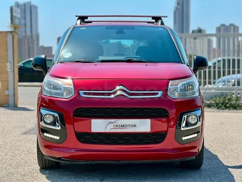 Usado Citroën C3 Picasso Feel 99 CV (72 kW) 2016 Granate Monovolumen