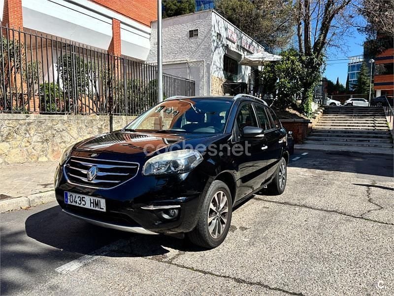 Usado Renault Koleos Dynamique 150 CV (110 kW) 2012 Negro SUV