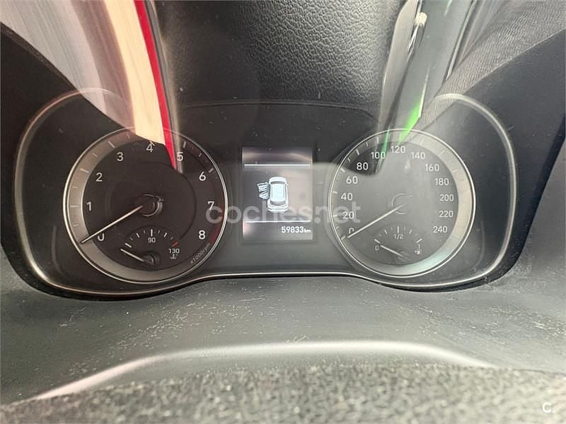 Używany Hyundai Kona 120 KM (88 kW) 2018 Czerwony SUV