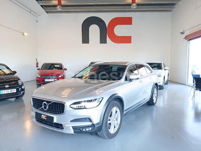 Gris / plata Usado 2019 Volvo V90 CC Familiar | 24.900 € (Un poco caro) - Imagen 1/4