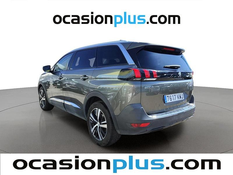 Usado Peugeot 5008 Allure 131 CV (96 kW) 2019 Verde SUV