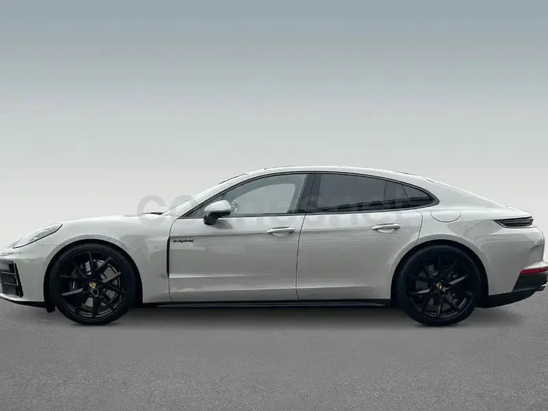 Usado Porsche Panamera 4 E-Hybrid 470 CV (345 kW) 2024 Blanco Utilitario