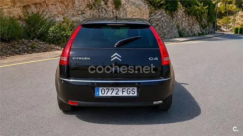 Usado Citroën C4 Exclusive 138 CV (101 kW) 2006 Negro Berlina