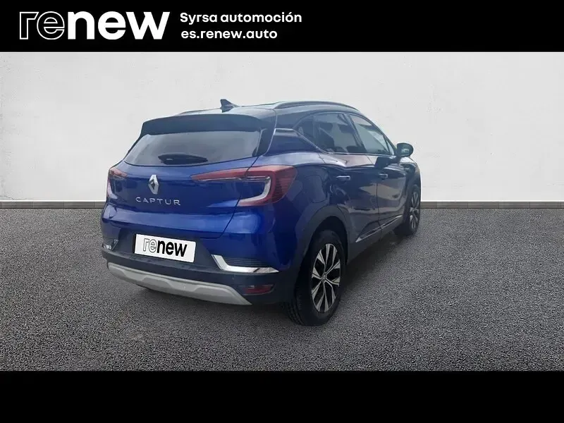 Usado Renault Captur Techno 90 CV (66 kW) 2023 Azul rayo con techo negro brillante SUV