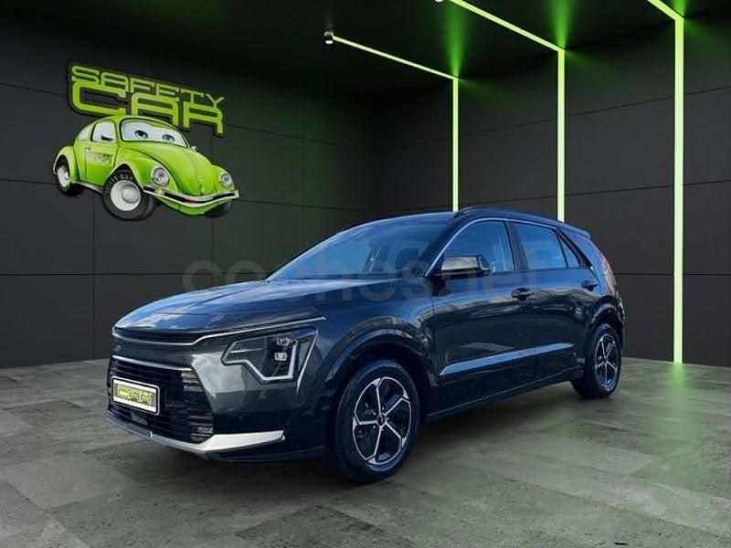 Usado Kia Niro 141 CV (103 kW) 2024 Negro SUV