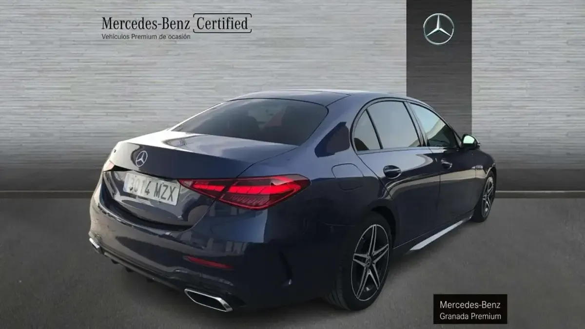 Usado Mercedes C220 200 CV (147 kW) 2025 Azul Berlina