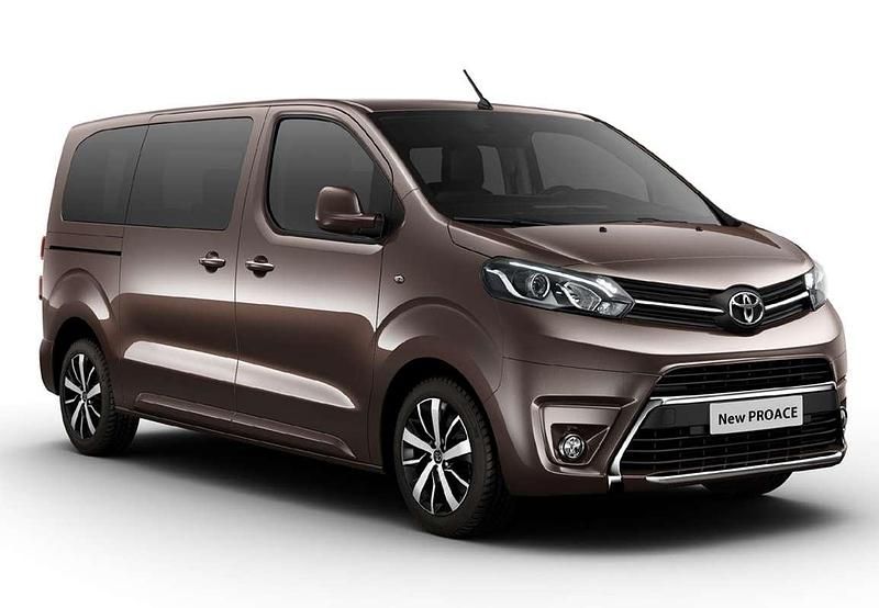 Gris Usado 2025 Toyota Proace Advance Van | 44.890 € - Imagen 1/4