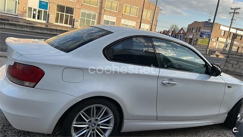 Usado BMW 118 Coupé 143 CV (105 kW) 2010 Blanco Coupe