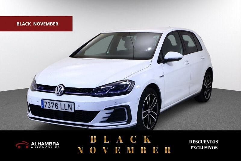 Blanco Usado 2021 VW Golf VIII GTE Berlina | 21.460 € (Precio justo) - Imagen 1/4