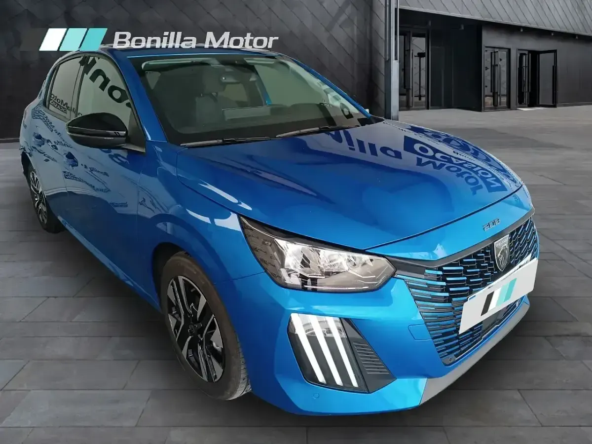 Usado Peugeot 208 Allure 100 CV (73 kW) 2025 Azul Utilitario