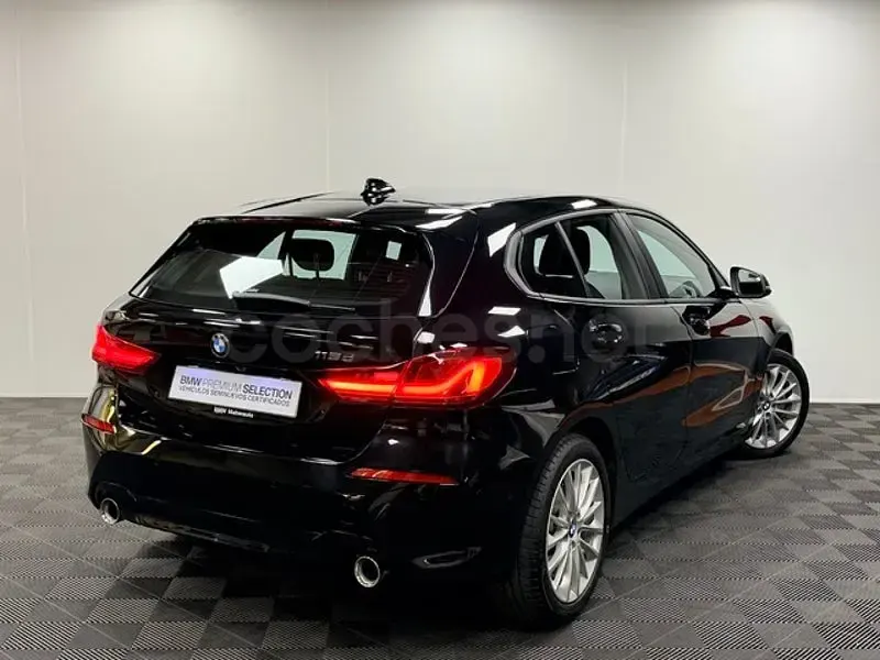 Usado BMW 118 Executive 150 CV (110 kW) 2021 Negro Utilitario