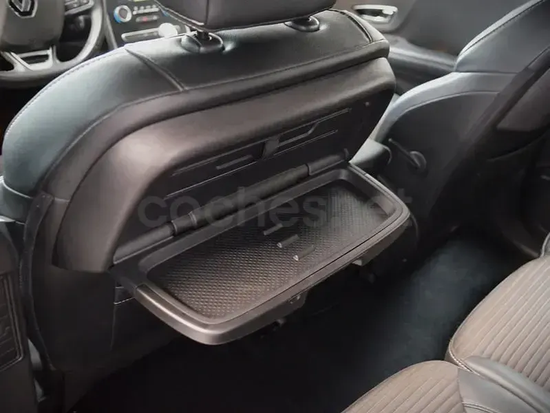 Usado Renault Scénic LIMITED 120 CV (88 kW) 2020 Gris / plata Monovolumen