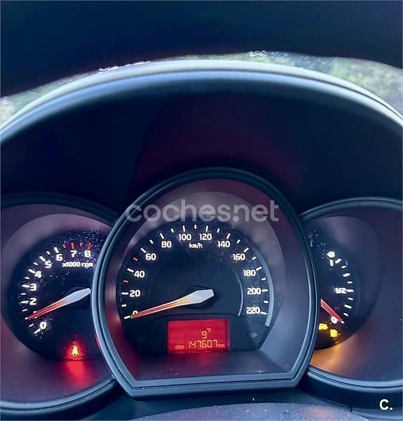 Usado Kia Rio 85 CV (62 kW) 2012 Negro Berlina