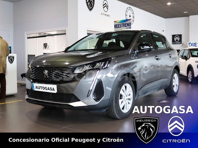 Usado Peugeot 3008 Allure 130 CV (95 kW) 2021 Gris / plata SUV
