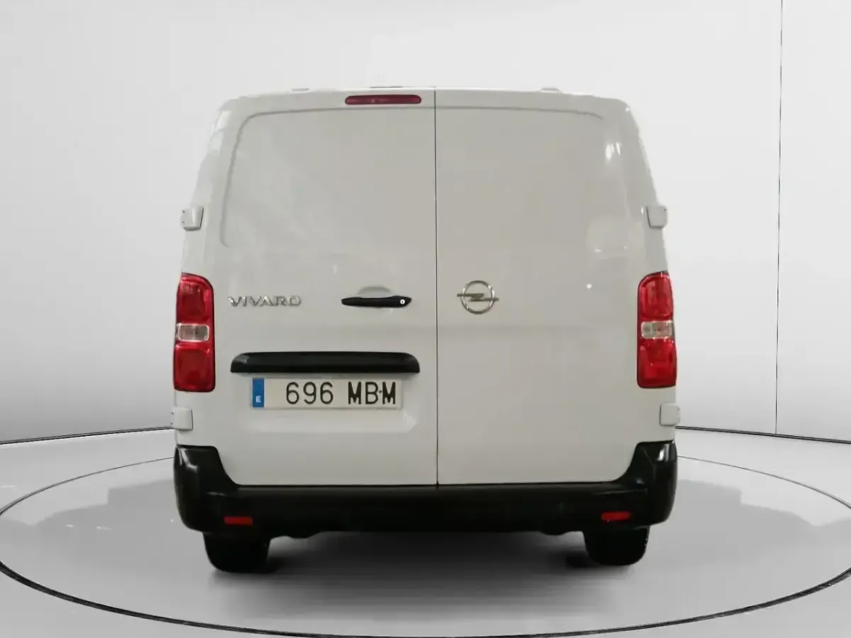 Usado Opel Vivaro-e Combi S 102 CV (75 kW) 2022 Blanco Monovolumen