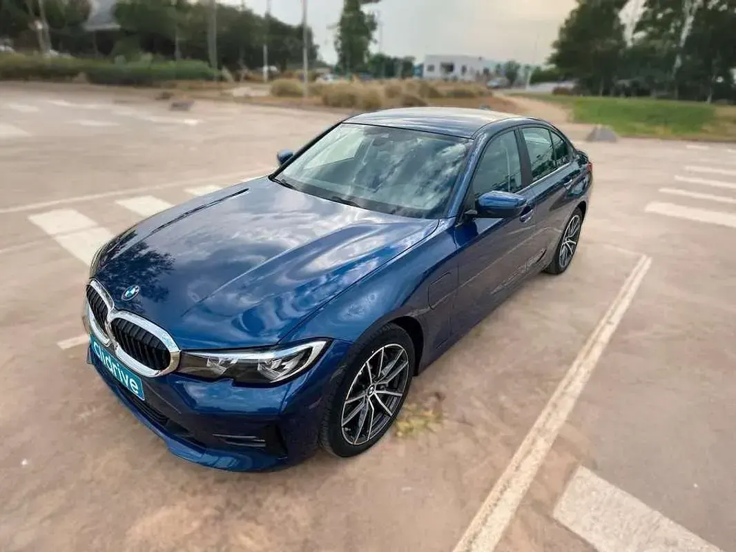 Usado BMW 330e 292 CV (214 kW) 2020 Azul Berlina