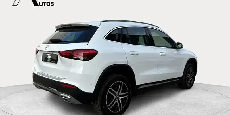 Usado Mercedes GLA200 150 CV (110 kW) 2023 Blanco SUV