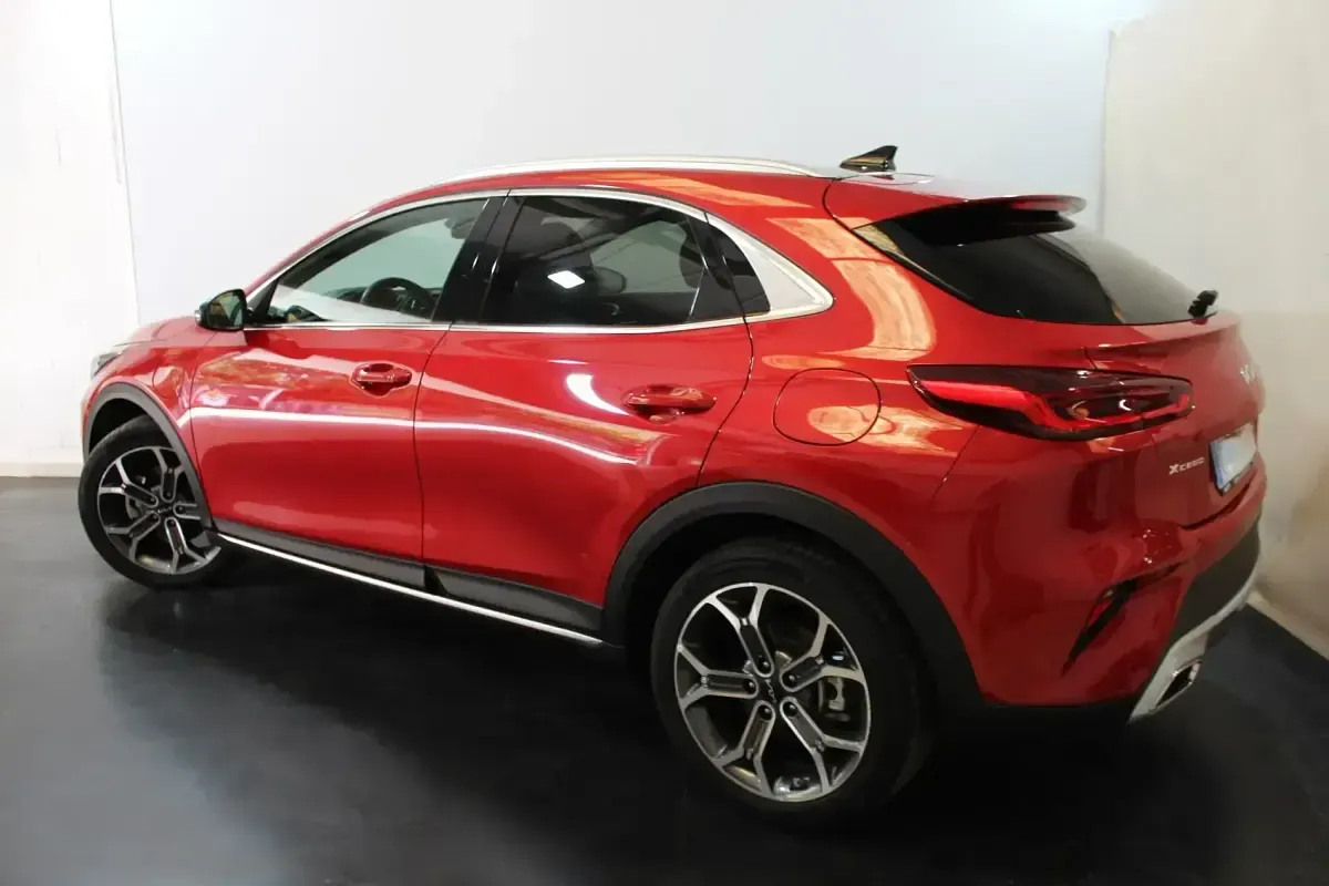Usado Kia XCeed 141 CV (103 kW) 2023 Rojo SUV