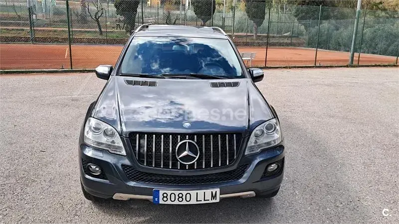 Usado Mercedes ML300 190 CV (139 kW) 2010 Gris / plata SUV