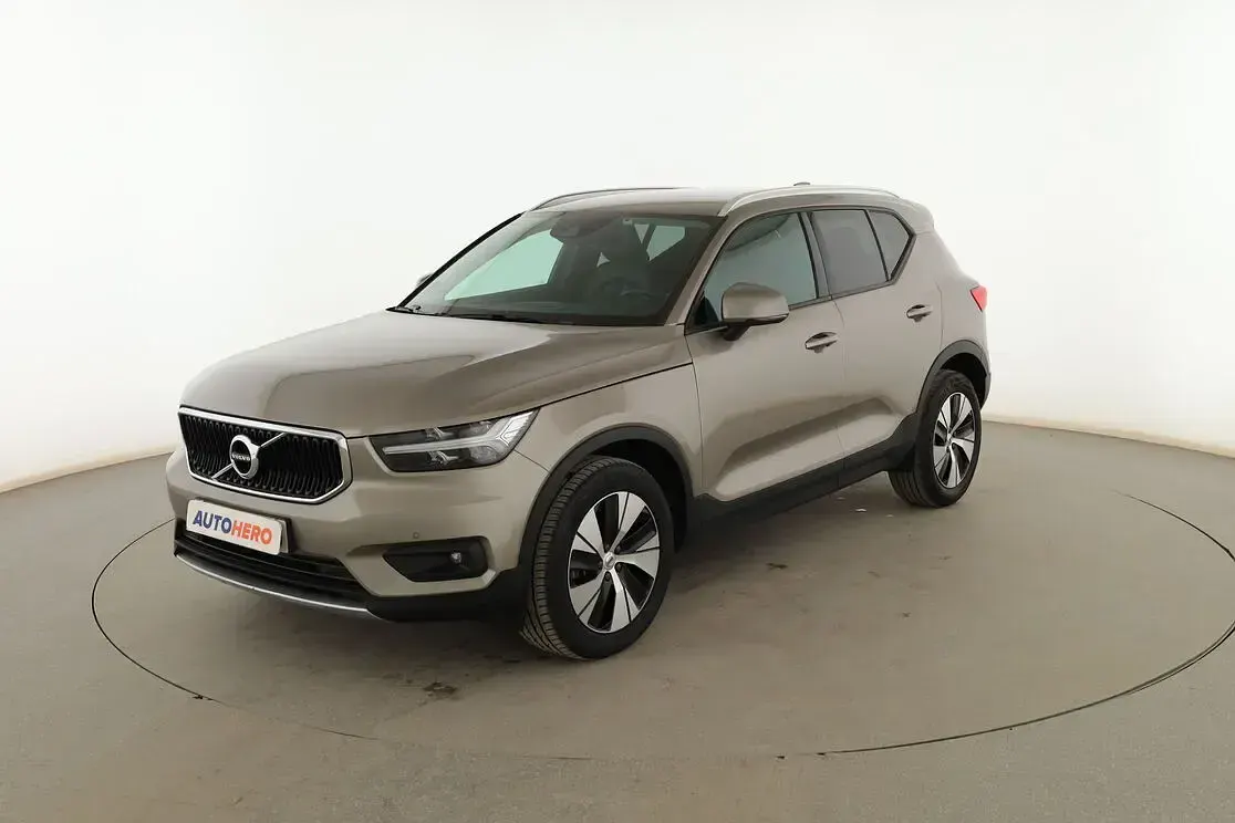 Usado Volvo XC40 Momentum 163 CV (119 kW) 2020 SUV