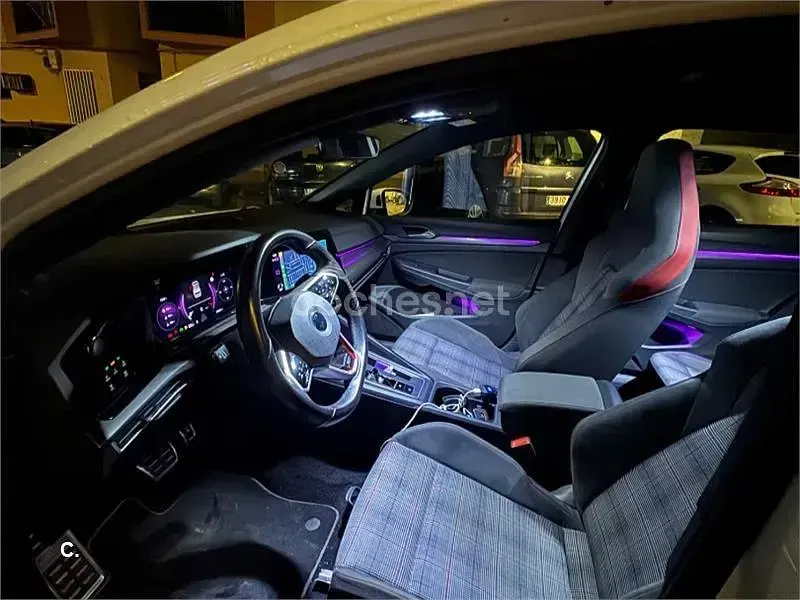 Usado VW Golf VII GTI 245 CV (180 kW) 2021 Blanco Utilitario