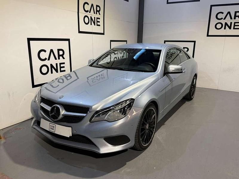 Usado Mercedes E350 258 CV (189 kW) 2015 Gris / plata Coupe