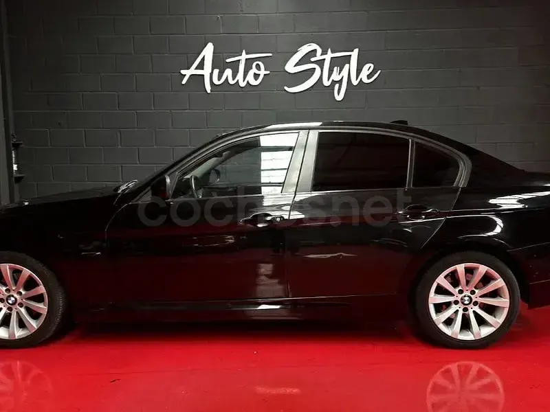 Usado BMW 318 143 CV (105 kW) 2010 Negro Berlina
