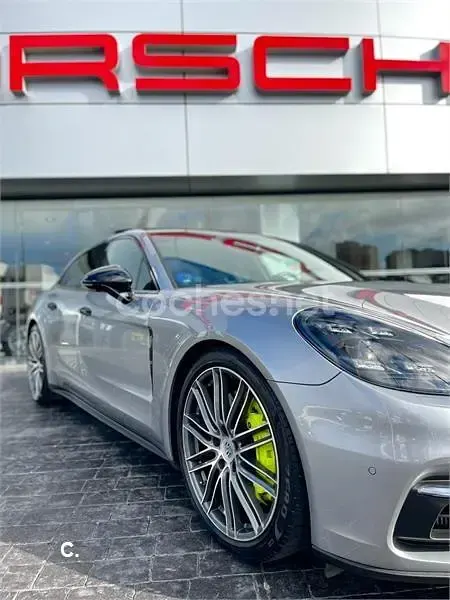 Usado Porsche Panamera 4 Sport Turismo 462 CV (339 kW) 2018 Gris / plata Familiar