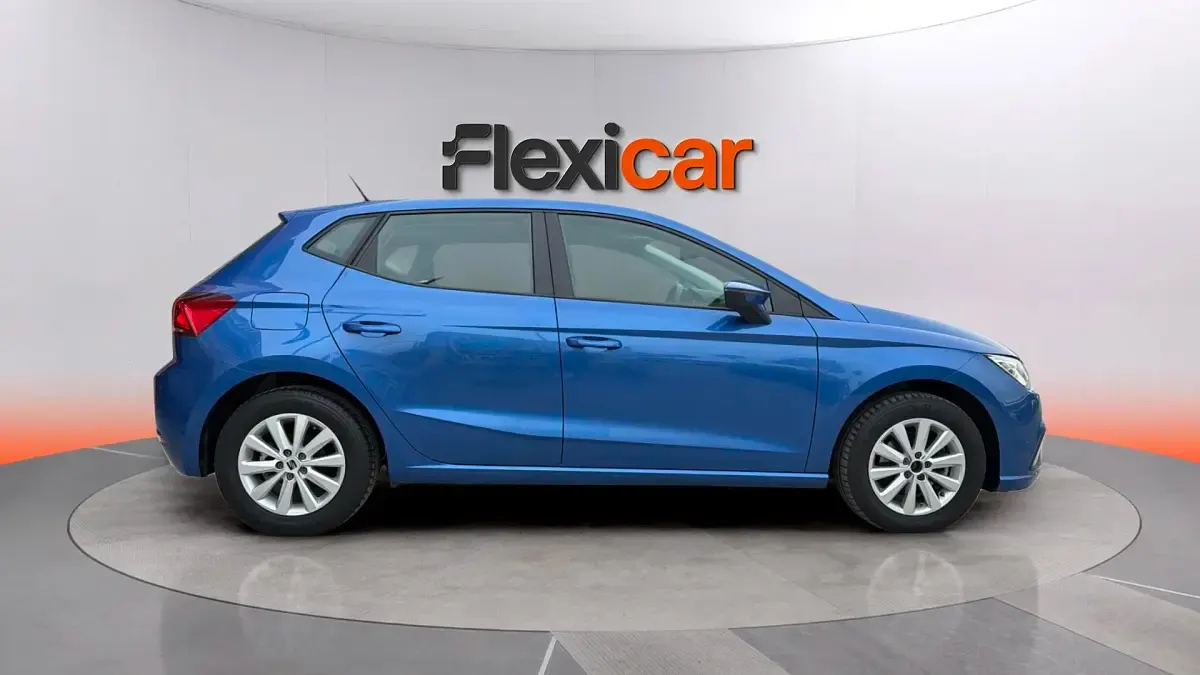 Usado Seat Ibiza Style 80 CV (58 kW) 2023 Azul Utilitario